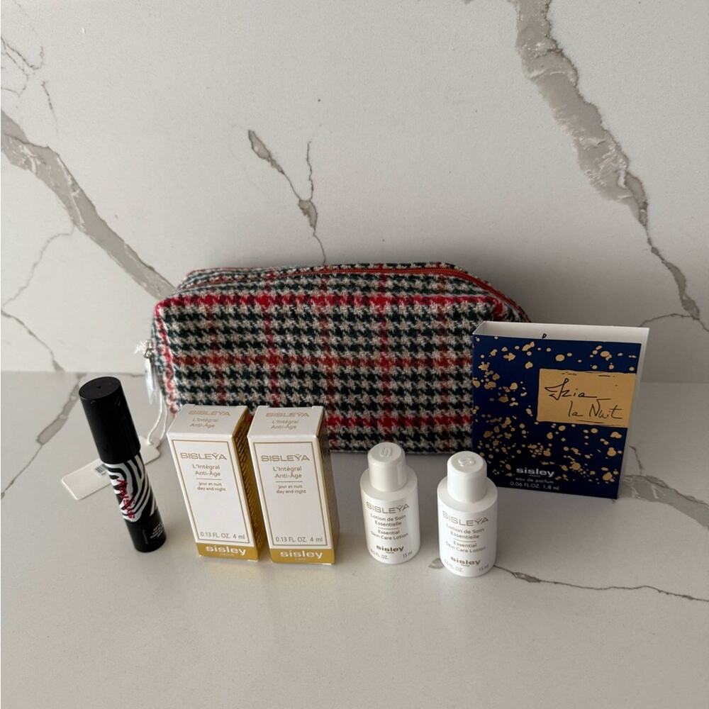 Sisley Paris Luxury Travel Products Set